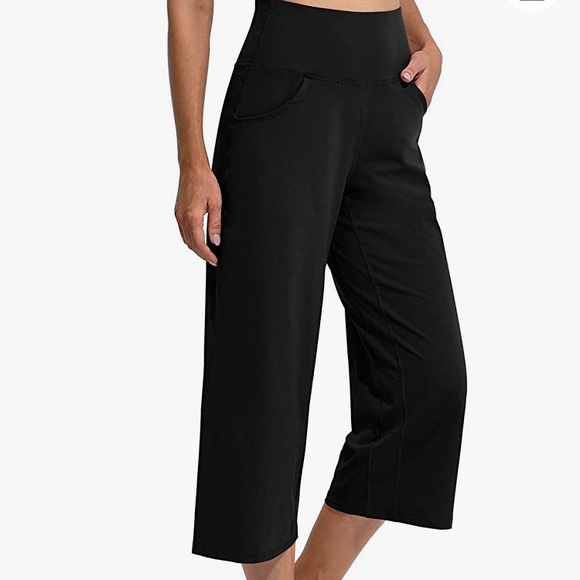 Promover Pants - Promover Wide Leg Capri Yoga Pants Small in Black